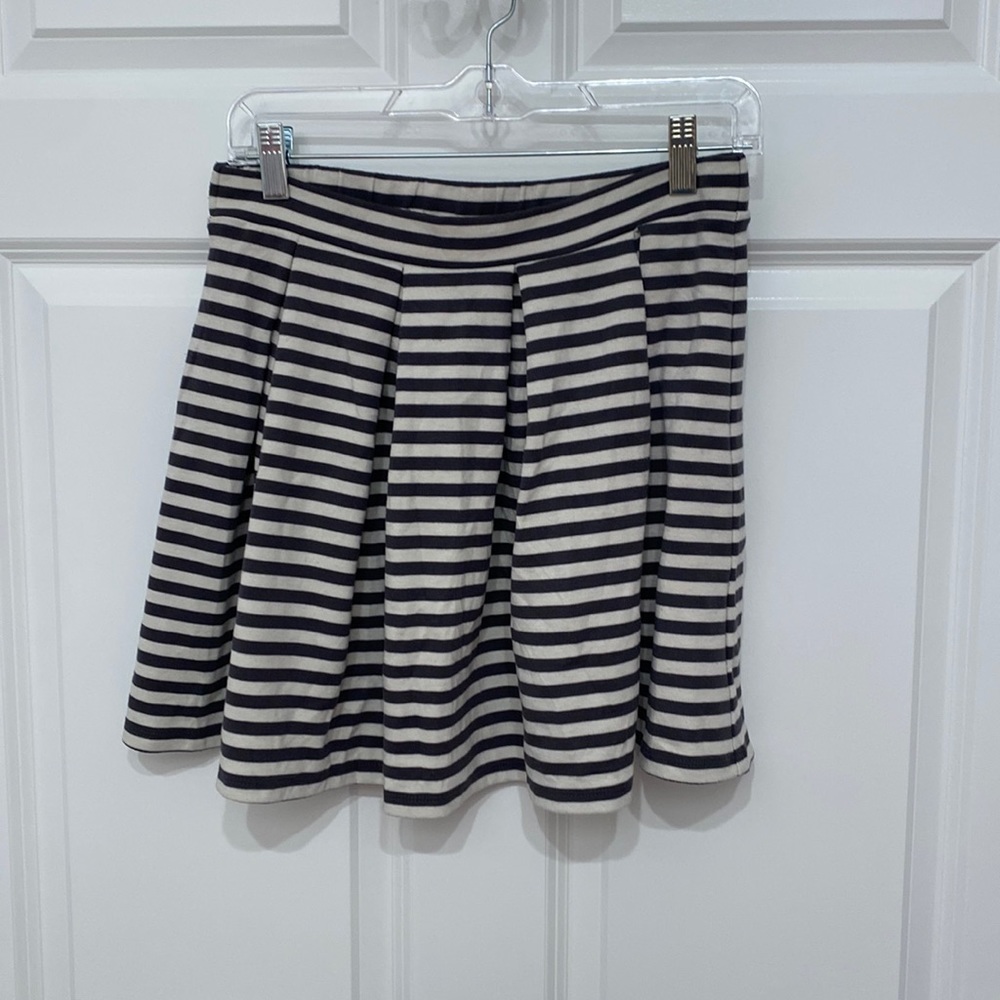 Black and white striped American Eagle circle skirt. Size medium.